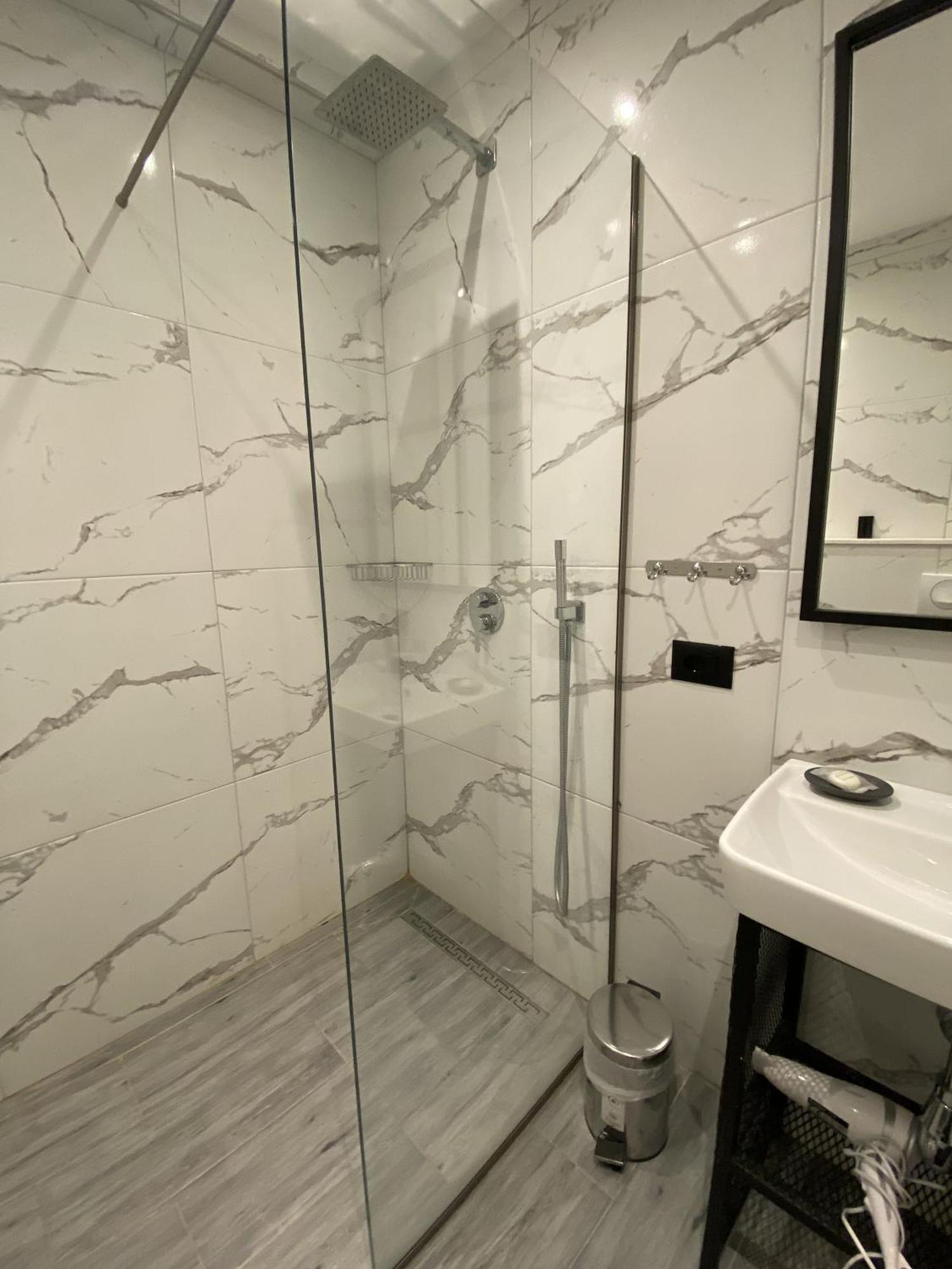 Peaky Hotel Dıraç Dış mekan fotoğraf