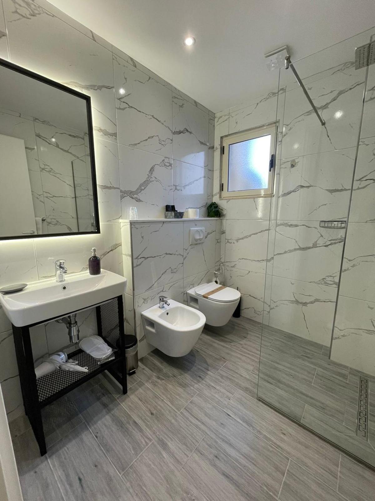 Peaky Hotel Dıraç Dış mekan fotoğraf